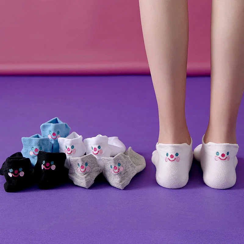 

Cotton short women socks Harajuku Kawaii Lovely embroidery Smiley pattern Cartoon funny Boat invisible socks girl student gift