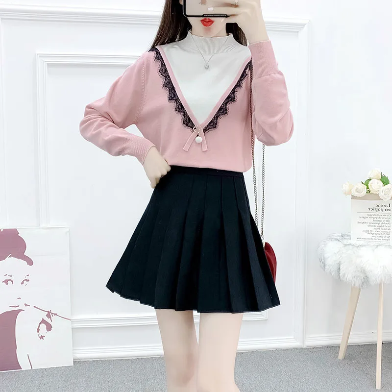 short black pleated skirt outfit