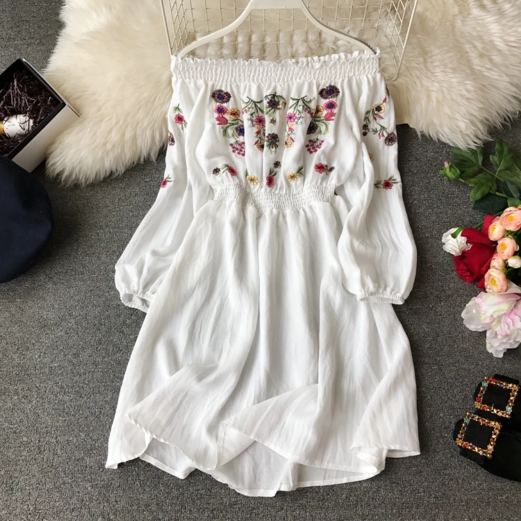 

2020Spring women's long-sleeved dress female summer new temperament self-cultivation word collar embroidery flower dress waist