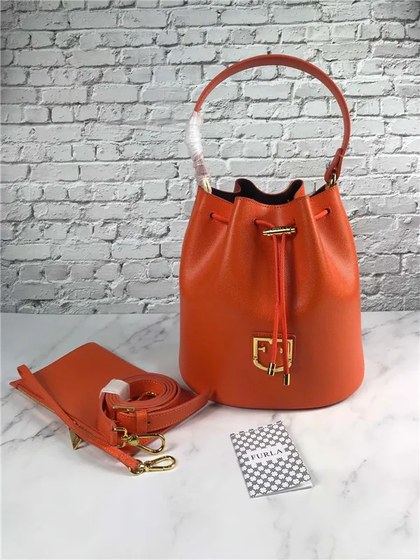 

2019 Spring/Summer New Arrivals Original FURLA Women's Bags,High Quality Small Size Furla Bags Orange Color Size 24cm*22cm*16cm