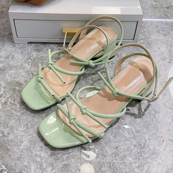 

2020 New Summer Fashion Women Sandals Shoes Female Square Heels Med Heels Slippers Open Toe Square Toe Sweet Bow-Knot Sandal