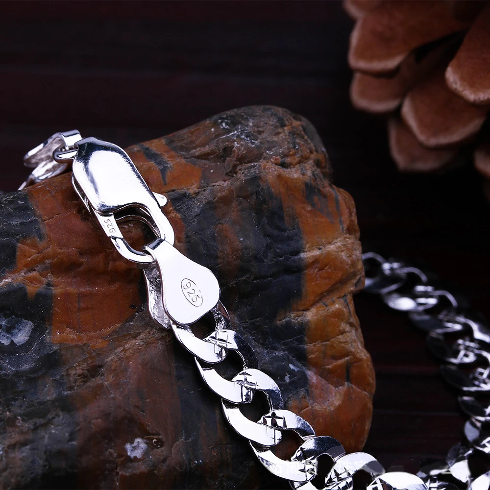 8966159665_1830098967