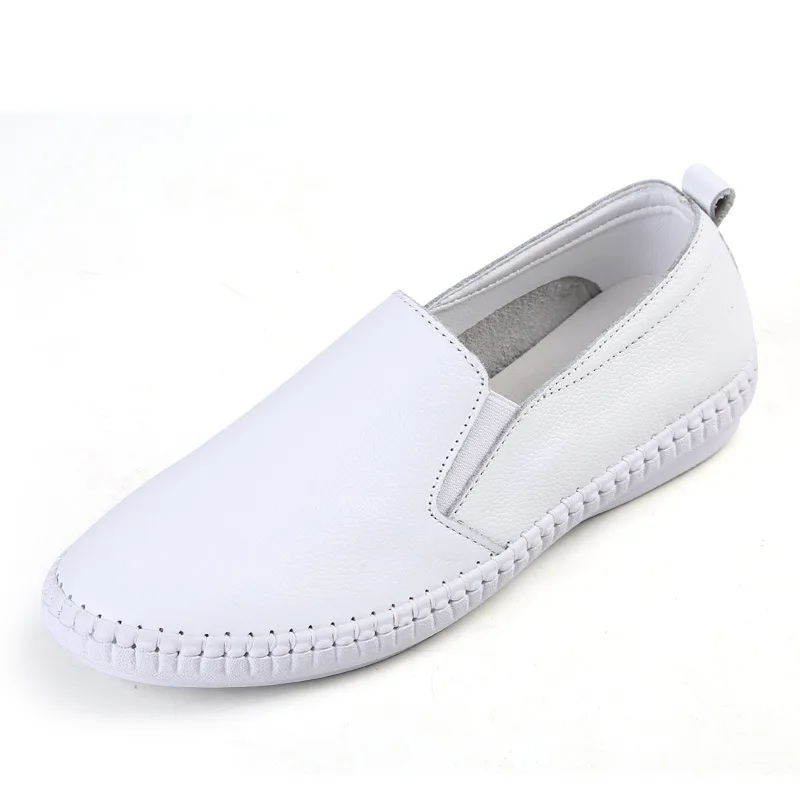 

Leather single shoes female 2019 spring new women's shoes wild Lok Fu shoes female flat casual small white shoes women.