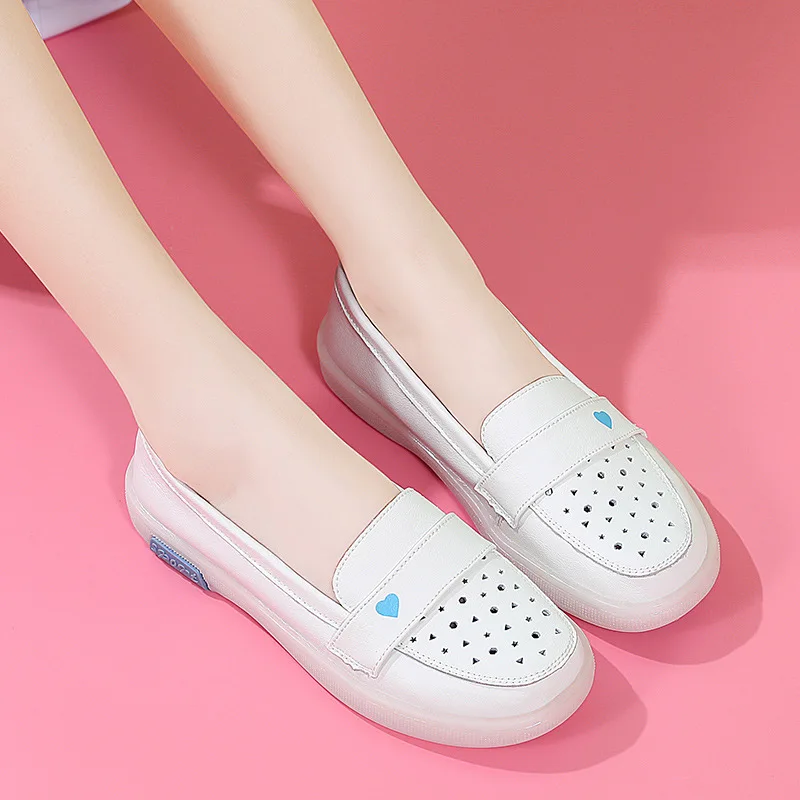 Shoes Women 2022 New Summer Fashion Hot Style Ladies Vulcanized Shoes Nurse Shoes Women Flat Soft Bottom White Shoes