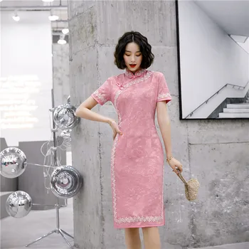 

Lady Pink Chinese Traditional Cheongsam Large Size 3XL 4XL Short Evening Party Dress Elegant Lace Qipao Mandarin Collar Vestidos