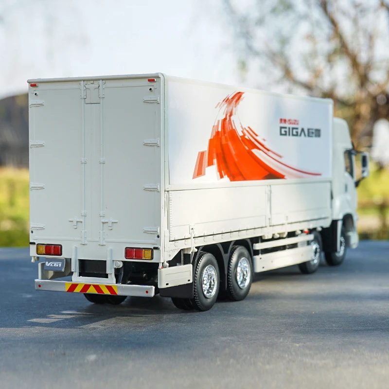 Оригинальная фабрика 1:32 модель грузовика контейнера ISUZU GIGA 4X2 Van Express для