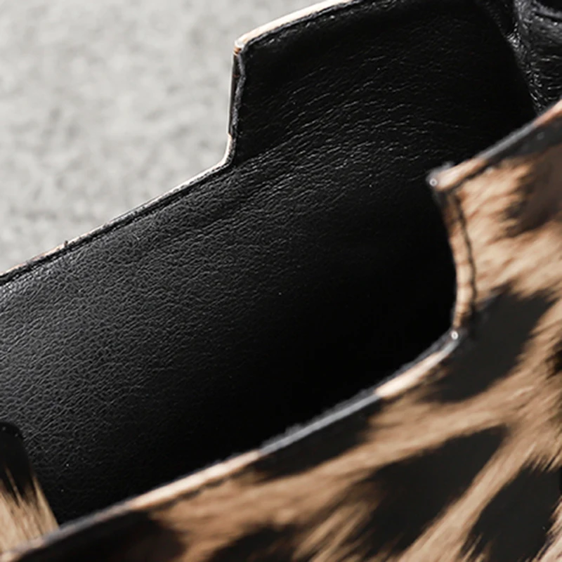 [DEAT] Round Toe Leopard Print Patent Leather Bandage Casual Velvet Women Short Boots New Autumn Winter Fashion Tide 10E728