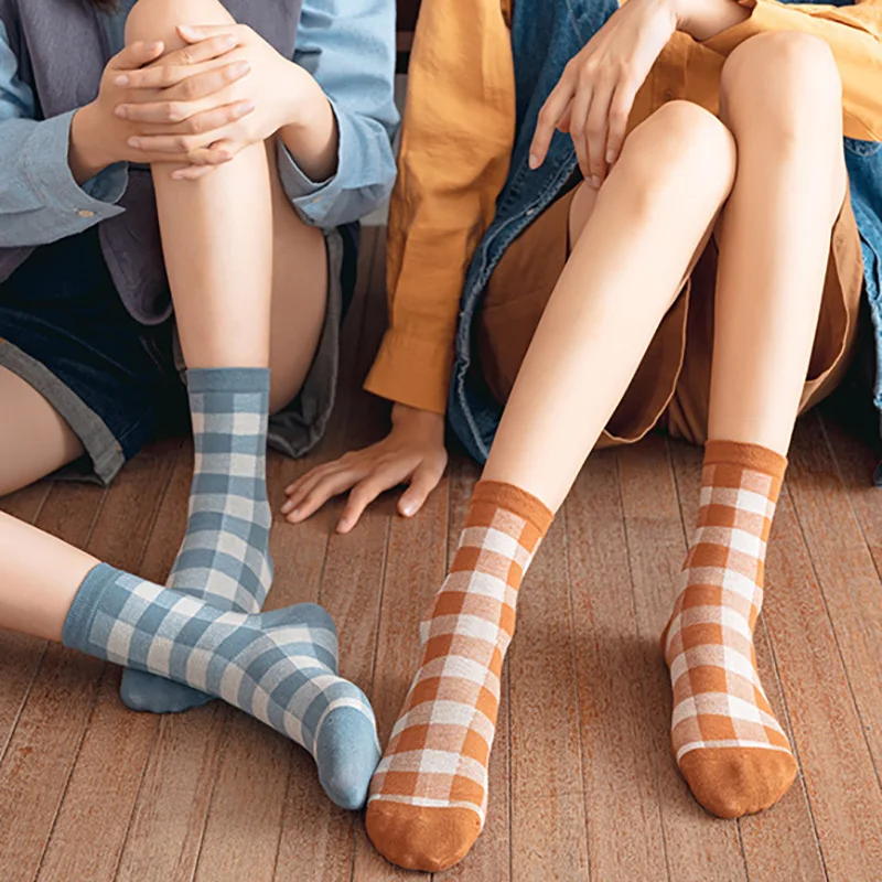 

Women Socks Autumn Checkered Retro Vintage Cotton Socks Crew Comfortable Color Fashion Sock Elastic Plaid Short Socks Woman Sox