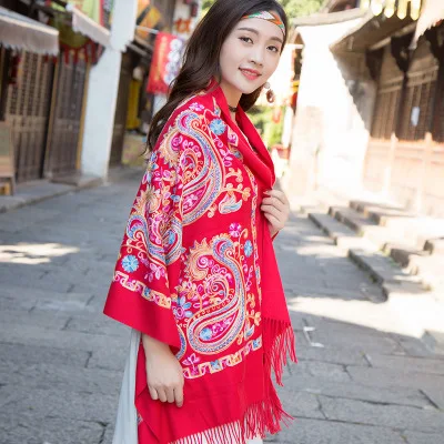 Этническая элегантная ретро ручная вышивка пашмины для женщин зимняя кашемировая шаль-Пончо длинный женский палантин Толстая мягкая бандана для женщин - Цвет: Красный
