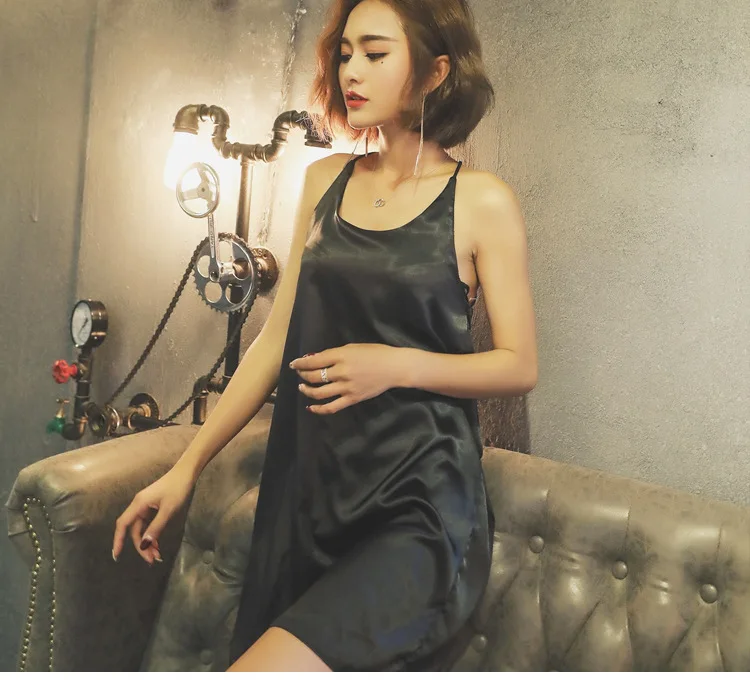 

Imitated Silk Fabric Short U-Neck Victoria's Secret Celebrity Style Backless Camisole Sexy Low Cut One Piece Nightgown Women's S