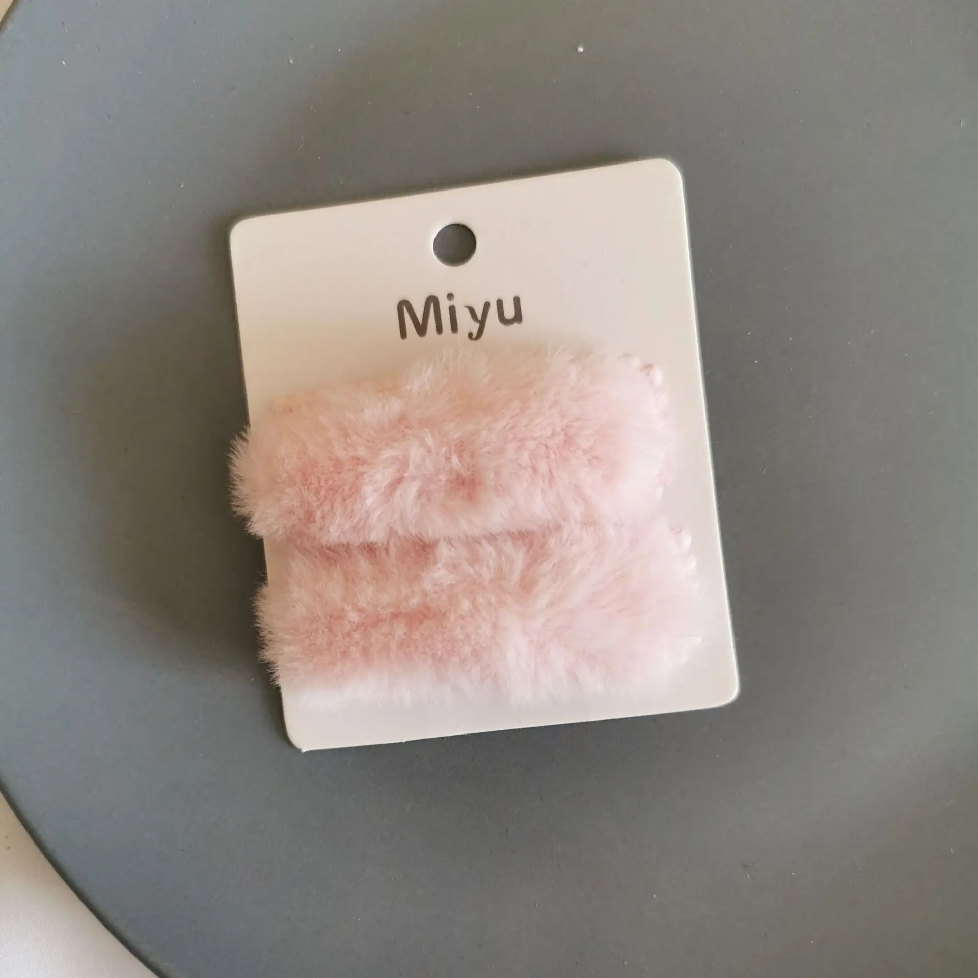 Розовый 1Pair Winter Women Girls Cute Candy Colors Faux Fur Soft Hairpins Sweet Headband Hair Clips Barrettes Fashion Hair Accessories - Цвет: Розовый