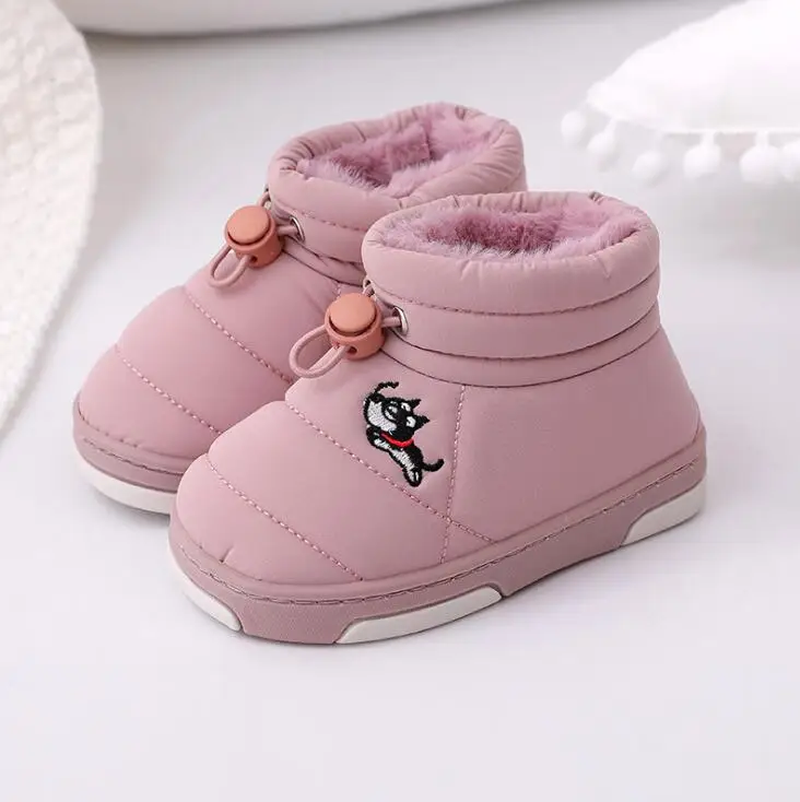 dark pink Новые зимние детские хлопковые домашние ботинки на пуху; мягкая Нескользящая Домашняя и уличная теплая хлопковая обувь с плюшевой подкладкой для мальчиков и девочек - Цвет: dark pink