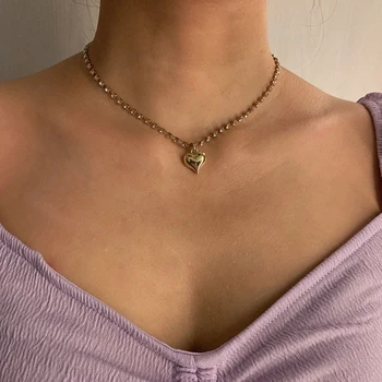 

Lacteo Summer Beach Shiny Rhinestone Chain Choker Necklace Vintage Love Heart Pendant Necklace Minimalist Jewelry for Lover