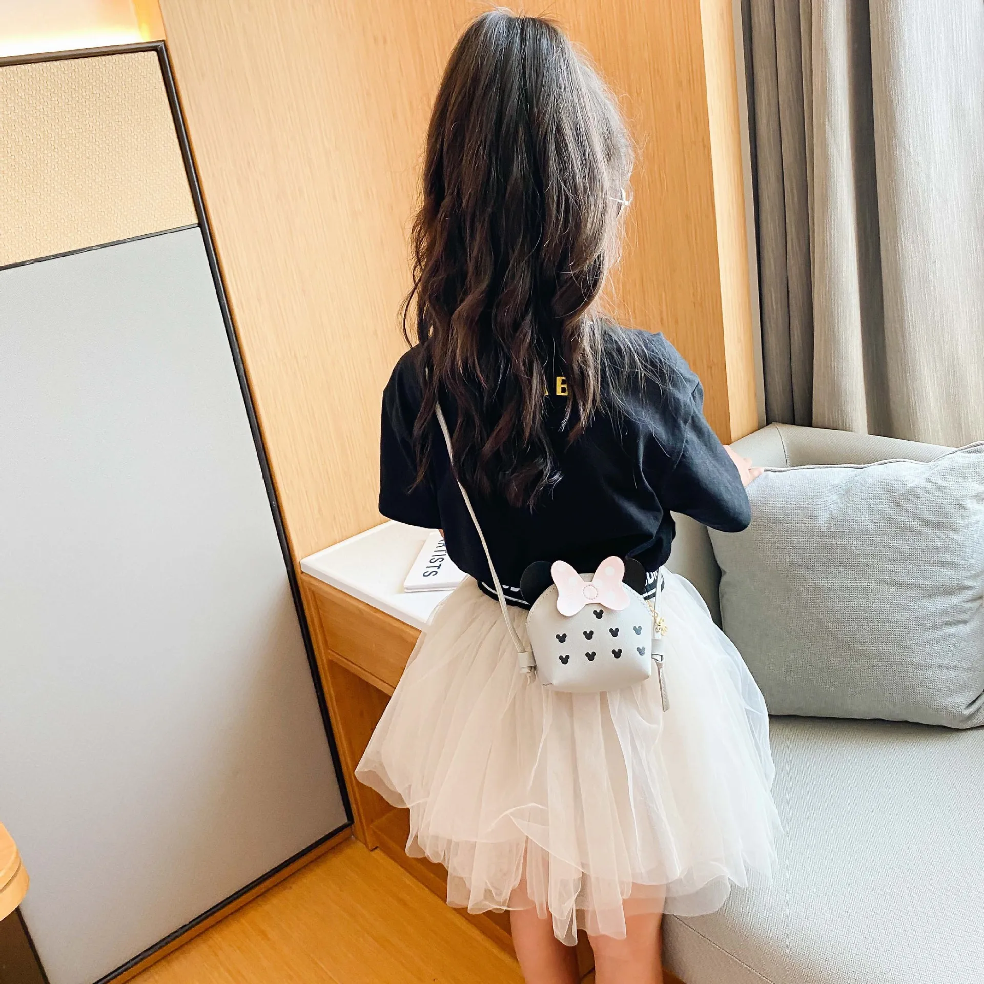 Disney cartoon Minnie Mickey PU children's female decorative bag shoulder bag diagonal mobile phone coin purse