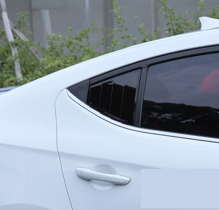 Persianas triangulares laterales para ventana trasera de ABS negro