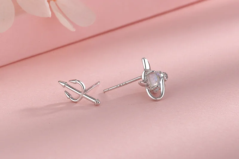 12777638233_1646359543