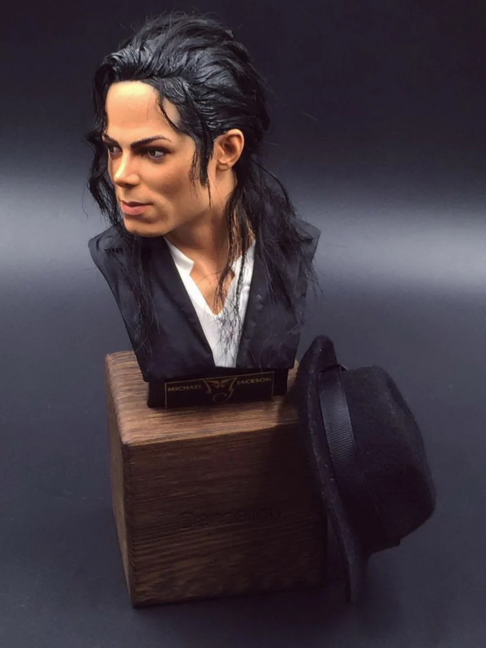 34cm Dandelion 1/3 Scale Male American singer Michael Jackson Bust Statue Display Toy With Wood Stand Collections