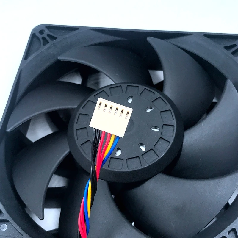 6-Pin Мощный 6Pin вентилятор 140 мм 14038 DC 12 В 4A 5600 об/мин 280CFM для E9+ E10 bitcoin miner Вентилятор охлаждения заменить PFM1412DE - Цвет лезвия: 6-Pin