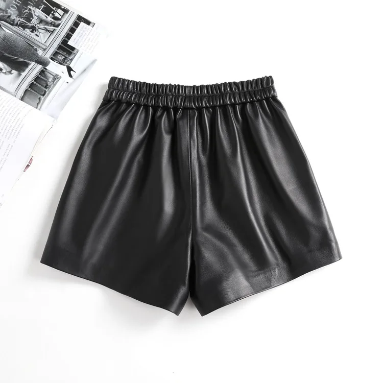 2021 Spring Women's High quality genuine leather Elastic waist Shorts C397
