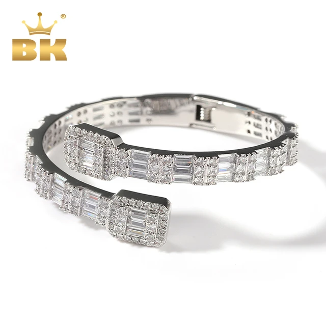 ItsHot.com: Iced Out Men's Diamond Bracelet 10K Yellow Gold 10 Carats Round Baguette  Diamonds | Mens diamond bracelet, Mens diamond earrings, Baguette diamond