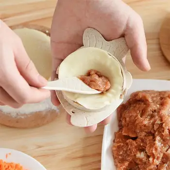 

New DIY Dumplings Maker Tool Wheat Straw Jiaozi Pie Ravioli Mould Cooking Pastry Kitchen Tools Dough Cutter for Making Tools
