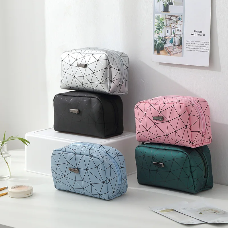 Neceser de viaje multifunción para mujer, bolsa de maquillaje geométrica, impermeable, portátil, organizador de artículos de tocador, novedad