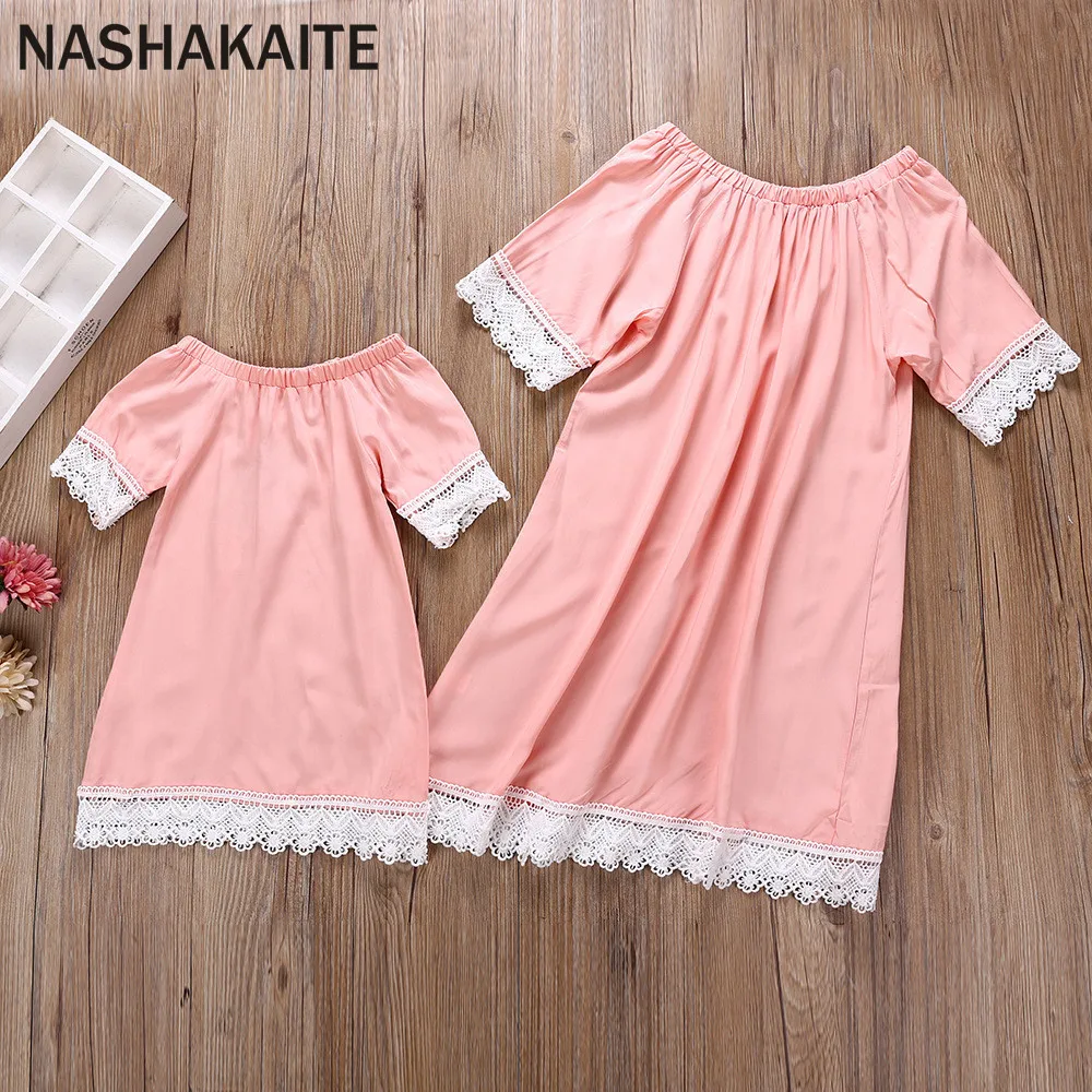 NASHAKAITE/одежда «Мама и я» однотонное кружевное мини-платье с открытыми плечами для маленьких девочек платье для мамы и дочки одинаковые платья для семьи