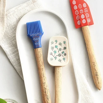 

3Pcs Silicone Cream Butter Cake Spatula Mixing Batter Scraper Brush Butter Mixer Cake Brushes Kitchen Baking
