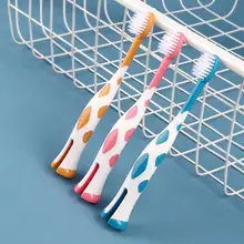 3 шт./компл.! антибактериальные сексуальные женские гигиена полости рта ручное путешествие эргономичный Детские с рисунками из мультфильмов, Детские Зубная щётка милые Портативный Жираф гладкая и мягкая