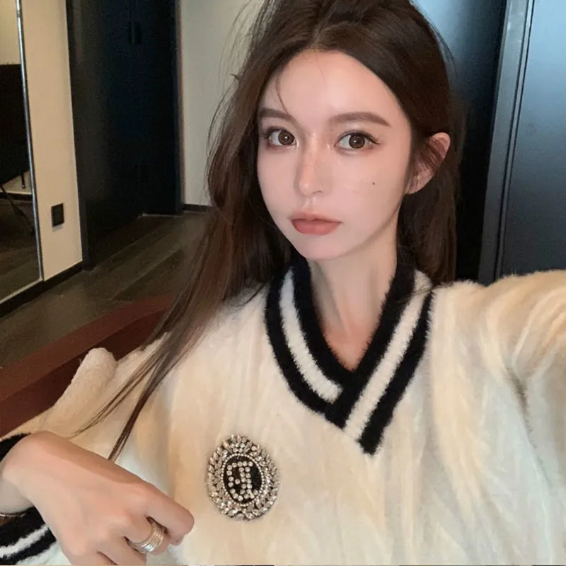 Women V-neck Striped Rhinestone Beaded Sweater Autumn Knitwear Lazy Thick Loose Twist Crocheted Pullovers Cashmere Crop Tops | Женская