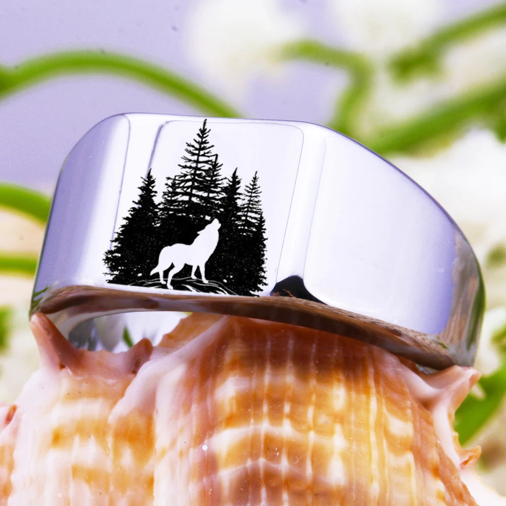 

Wolf Howling in Forest Ring Classic Mens 12mm Concaved Silver Tungsten Wedding Band Brick Patte Anniversary Gift Party Ring