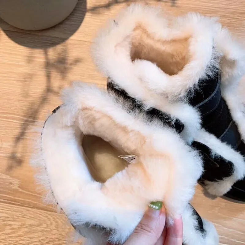 Women's snow boots Winter big size thick bottom warm ankle boots Winter new fashion leather wool motorcycle Martin boots boty