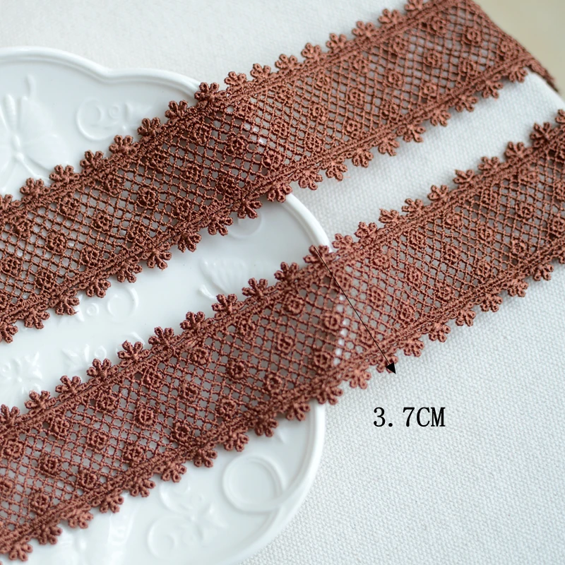 

4 м/лот 3,7 см в ширину Водорастворимый вышивка двустороннее полиэстера коричневого цвета; Платье с высоким воротником; С кружевом и конец платье Ципао отделка одежды аксессуары X122