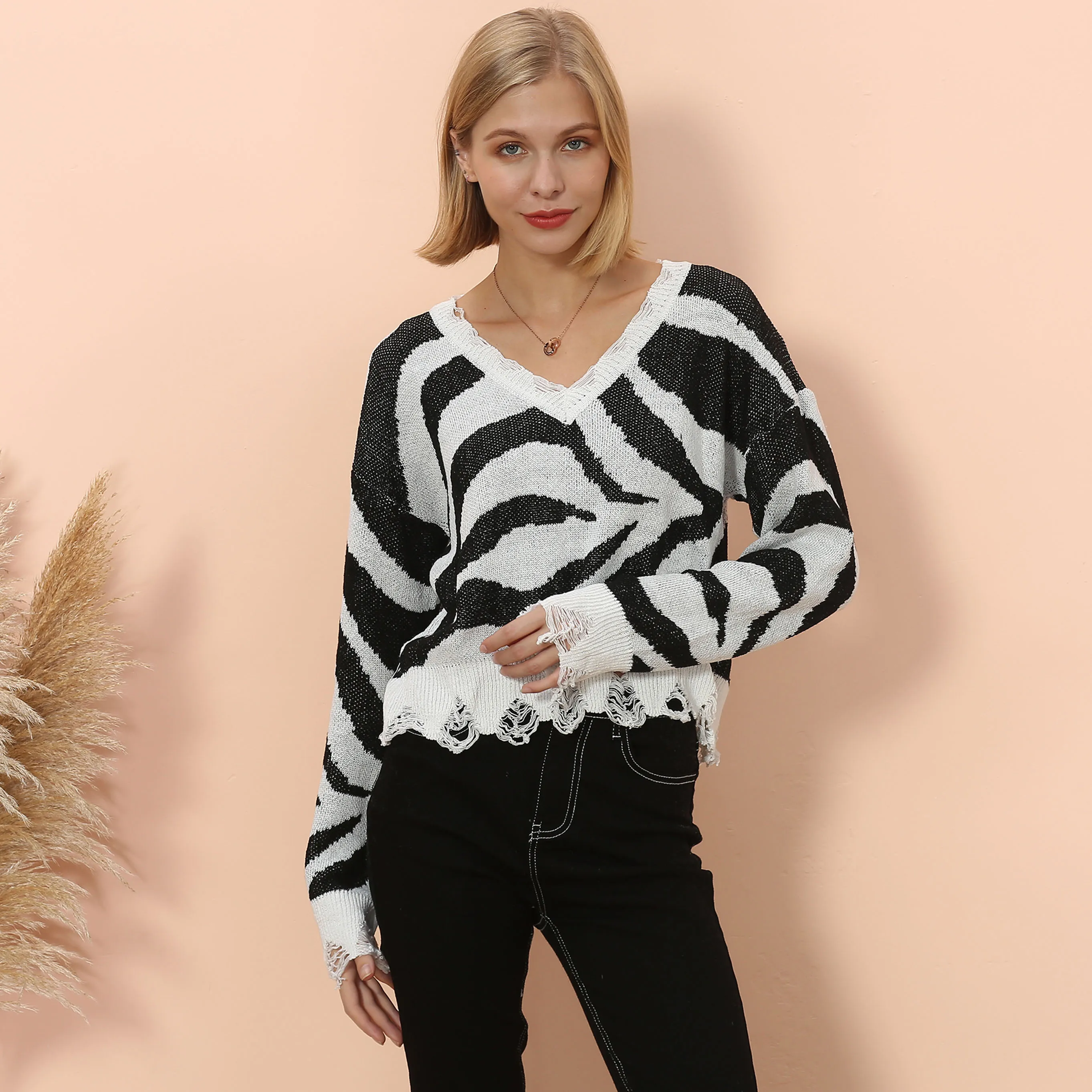 

Autumn Women Sweater Long Sleeve V-neck Knitted Sweater Casual Striped Pullover Jumpers 2021 New Female