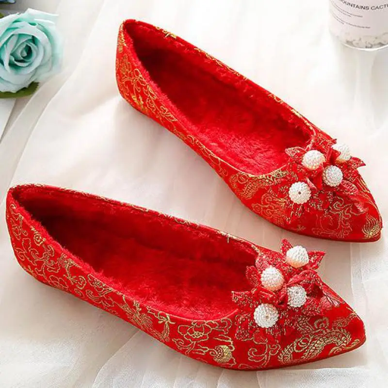 

Red Wedding Shoes Women Bride Pearl Flower Embroidery Flats Pointed Toe Loafers Ladies Slip On Shallow Comfortable Boat Shoes