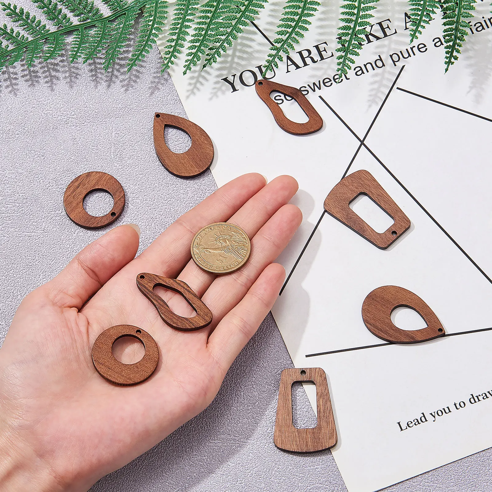 24Pcs Wood Pendants Mixed Shape Coconut Brown Earring Charms for Women Jewelry Making DIY Bracelet Necklace Accessories Supplies