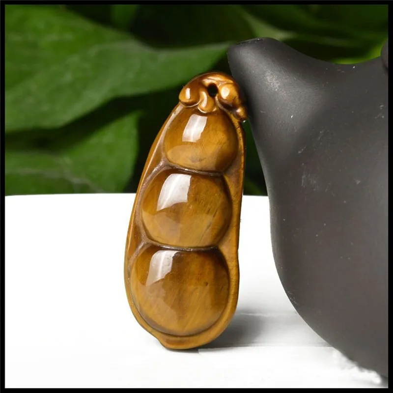 

Natural Chinese Tiger's Eye Stone Hand-carved Jade Pendants Kidney Bean Fashion Jewelry Necklace Men and Women Necklace