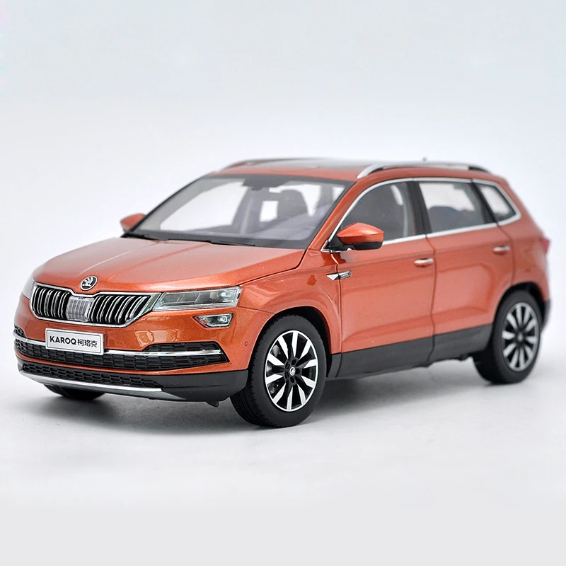 1:18 высокое тщательное Skoda KAROQ сплав модель автомобиля статические металлические модельные автомобили с оригинальной коробкой - Цвет: Brown