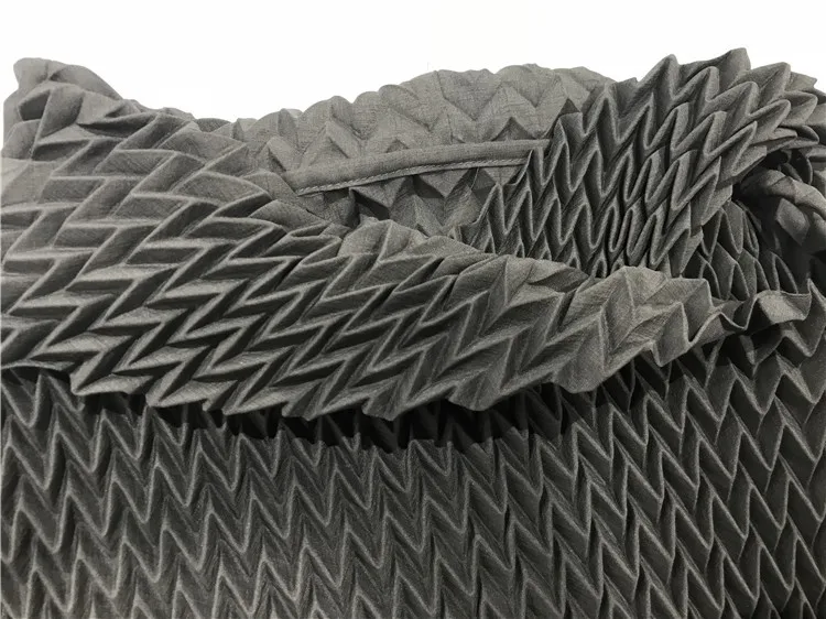 Горячая Miyake Fold длинный рукав отложной воротник клетчатый Тренч пальто с открытыми швами