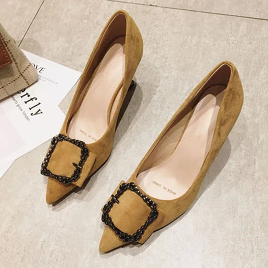 Yellow Buckle 5.5cm Милые уникальные женские туфли-лодочки на шпильке с острым носком; Цвет Красный; обувь на среднем каблуке; Размеры 33; kawaii; Милые Черные замшевые туфли с высоким бантом; модель года; 4 34; scarpin - Цвет: Yellow Buckle 5.5cm