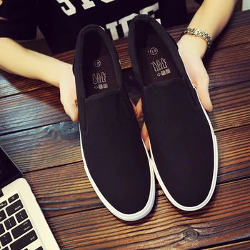 

New Canvas Driving Shoes Men Green Black Yellow White Vulcanized Lazy Canvas Shoes Mens Designer Sneakers Fashion Men