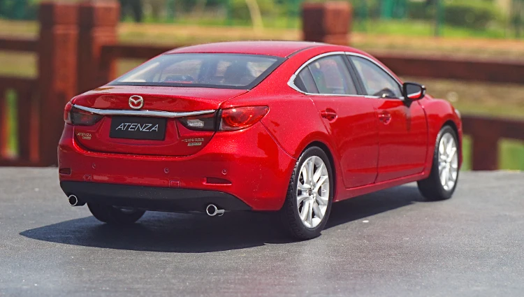 Авторизованный завод литья под давлением 1:18 литья под давлением Mazda 6 Atenza классические модели игрушечных автомобилей в подарок, коллекция