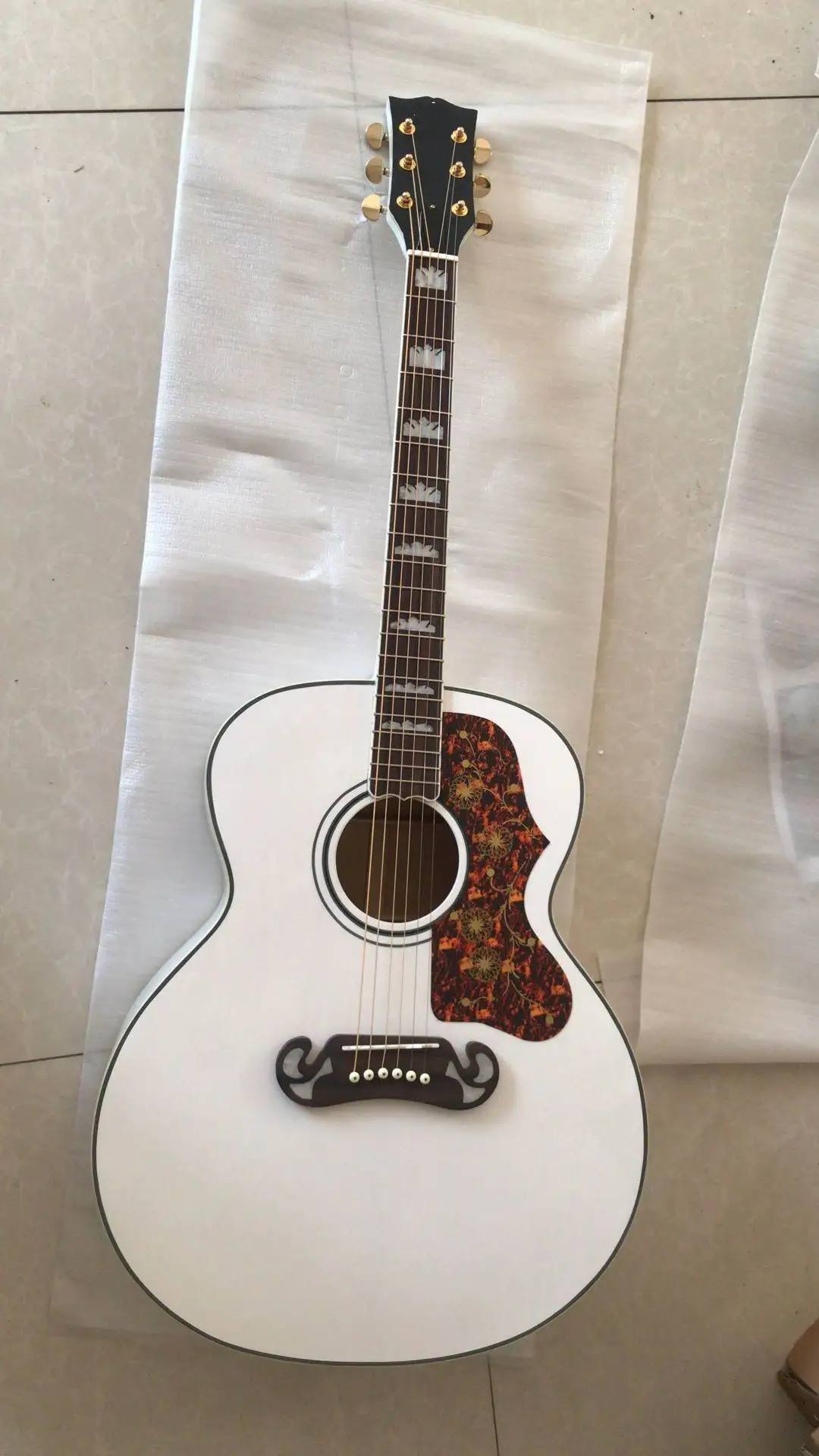 Wholesale Guitars New Arrival 43 Acoustic Guitar Sj200 Model Made Of