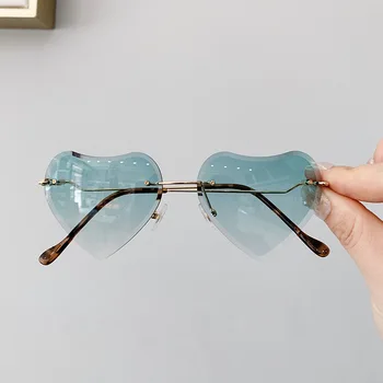 

2020 Children Lovely Heart Shape Sunglasses Baby glasses For Girls Boys Students Kids Fashion Sunglasses Shades For Children