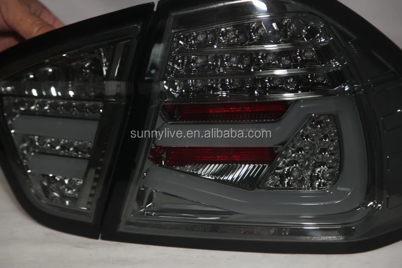 05-08 E90 320i 323i 325 330 335 светодиодный задний фонарь чёрное Дымовое средство JY