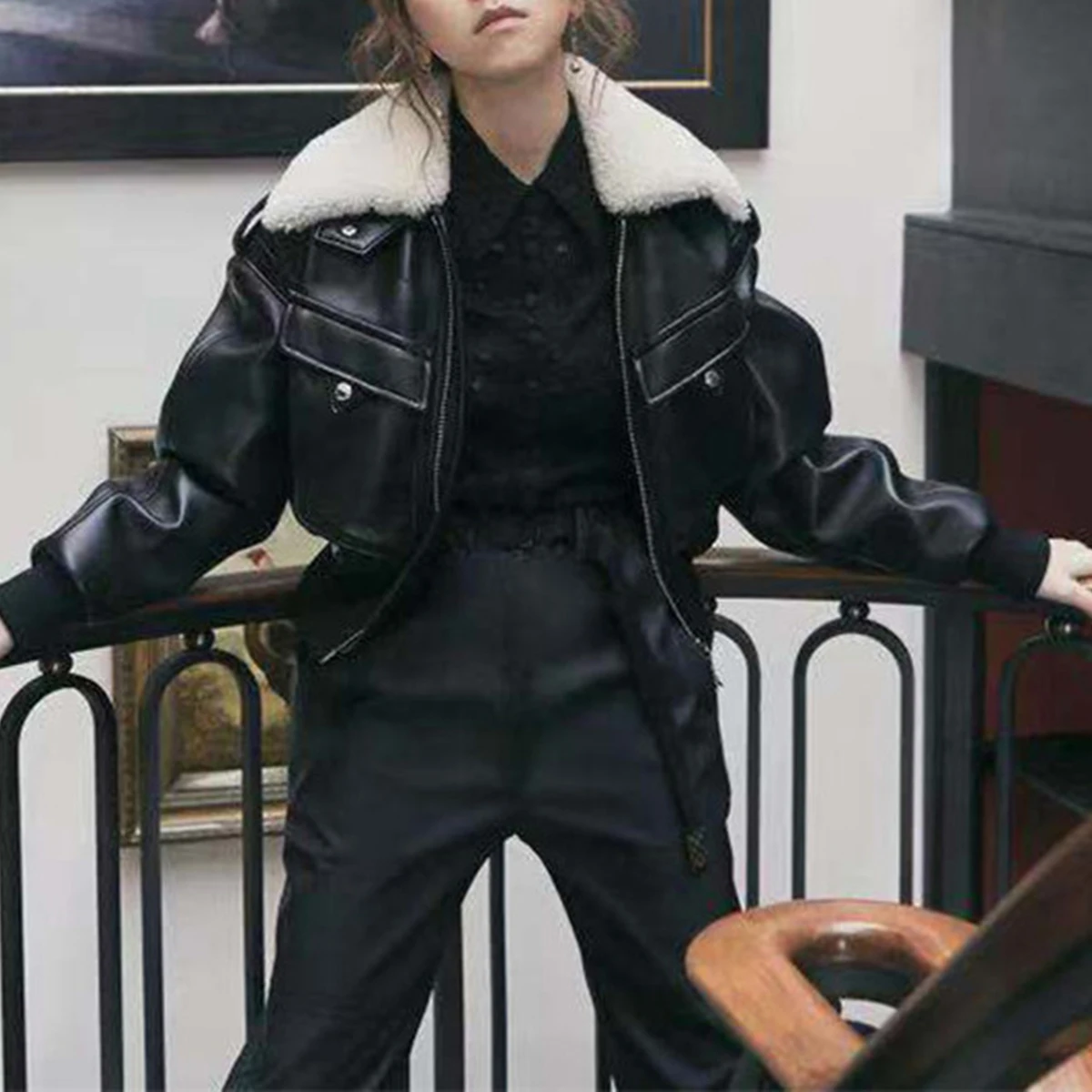 

2019 Autumn Winter Imitation Lamb Hair Outerwear Turn Down Collar Biker Black Leather Jacket Short Coat Punk Style Women PU