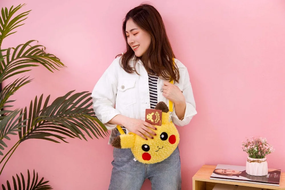 Takara Tomy Pokemon Pikauchu Рюкзак Плюшевые игрушки Kawaii Аниме Сумка через плечо мягкая Сумочка для подружки подарок для детей