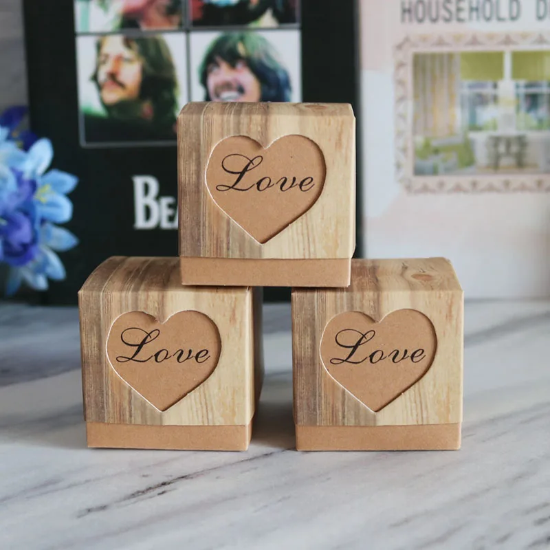 

10pcs/lot Wedding Favours Gift Boxes Love Heart Candy Packaging Box Kraft Paper Dragees Box