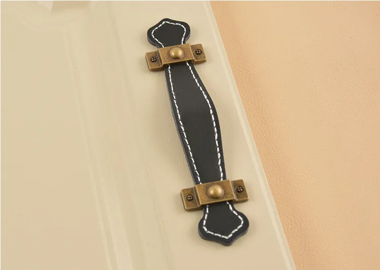 We have 6 different color options (15)