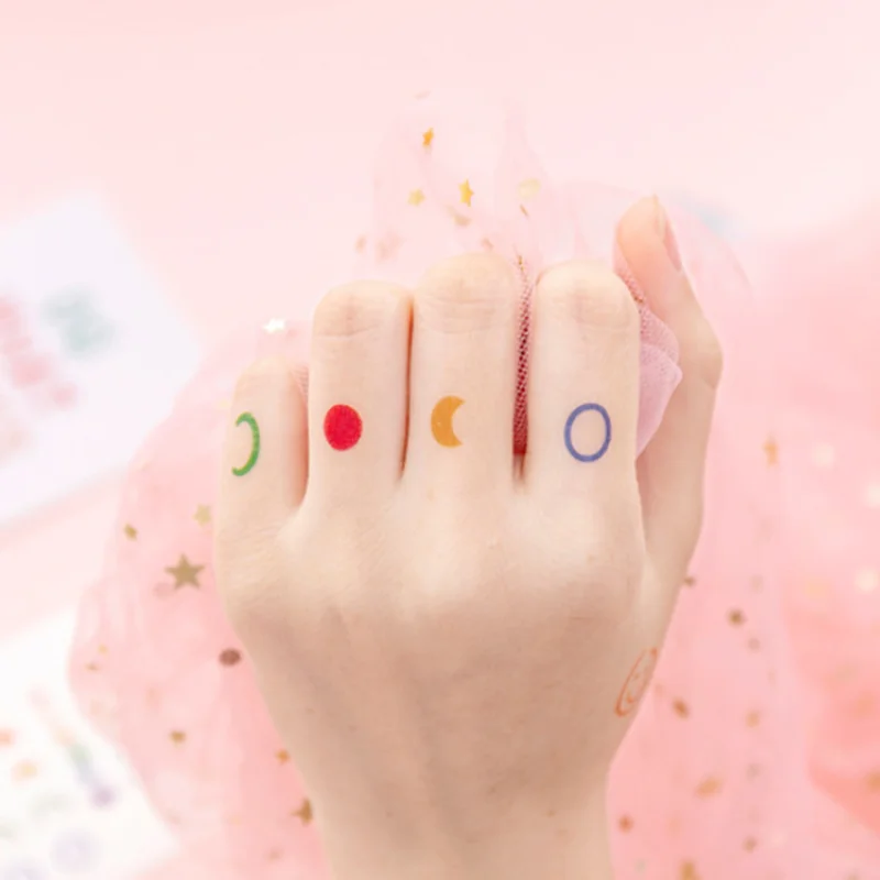4 шт./компл. Водонепроницаемый штаны с фальш-вставкой, Hyuna с защитой от ветра для девочек; красочное улыбающееся лицо в форме сердца и Серебрянного цвета татуаж для Для женщин девочек временная татуировка Стикеры